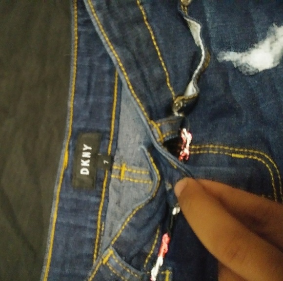 Shorts - Picture 2 of 3